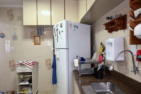 Cozinha e Área de Serviço de apartamento para alugar com 2 quartos, 64m² em Aparecida, Santos