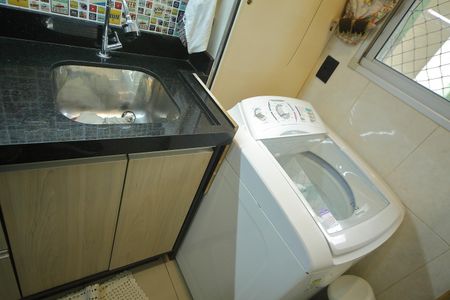 Apartamento para alugar com 56m², 2 quartos e 1 vagaÁrea de Serviço
