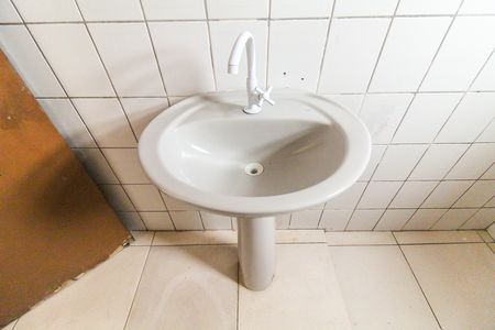 Casa para alugar com 60m², 2 quartos e sem vagaBanheiro