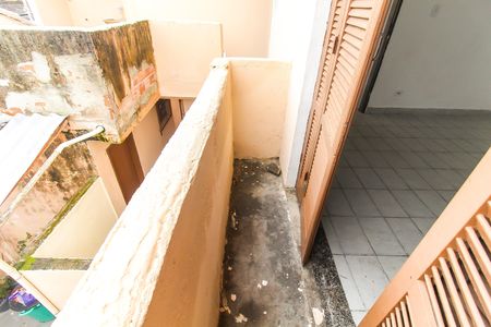 Sacada da Sala de casa para alugar com 2 quartos, 60m² em Vila Taquari, São Paulo