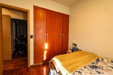 Apartamento à venda com 80m², 3 quartos e 1 vagaQuarto 2