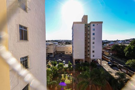 Vista do Quarto 1 de apartamento à venda com 3 quartos, 80m² em Cinquentenario, Belo Horizonte