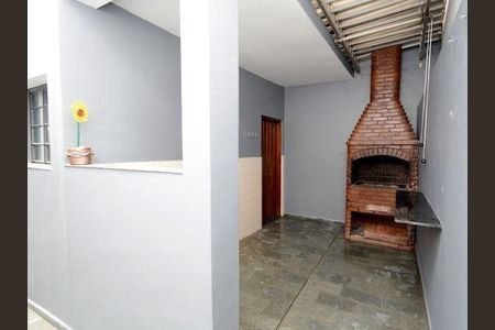Casa à venda com 2 quartos, 108m² em Interlagos, São Paulo