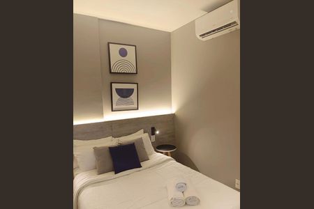 Studio para alugar com 26m², 1 quarto e sem vaga Studio para alugar com 26m², 1 quarto e sem vagaSala/Quarto
