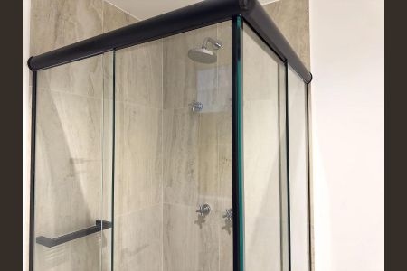 Banheiro de apartamento para alugar com 1 quarto, 26m² em Santo Amaro, São Paulo