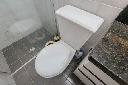 Banheiro de apartamento à venda com 1 quarto, 37m² em Cerqueira César, São Paulo