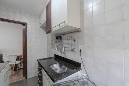 Apartamento à venda com 37m², 1 quarto e 1 vaga Apartamento à venda com 37m², 1 quarto e 1 vagaCozinha e Área de Serviço