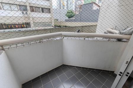 Apartamento à venda com 37m², 1 quarto e 1 vaga Apartamento à venda com 37m², 1 quarto e 1 vagaSacada