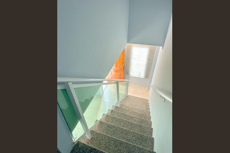 Casa para alugar com 135m², 3 quartos e 1 vagaEscada