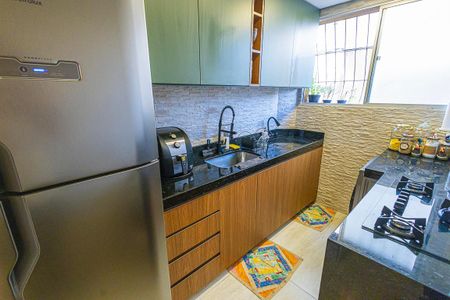 cozinha de apartamento à venda com 3 quartos, 70m² em Castelo, Belo Horizonte