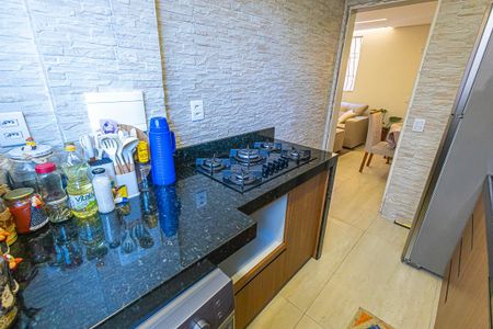 cozinha de apartamento à venda com 3 quartos, 70m² em Castelo, Belo Horizonte