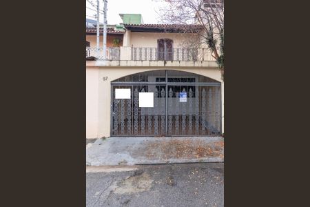 Casa para alugar com 150m², 3 quartos e 2 vagasFachada
