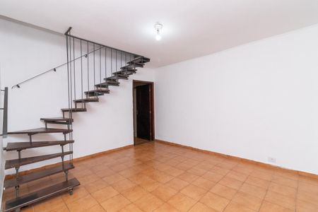 Casa para alugar com 150m², 3 quartos e 2 vagasSala
