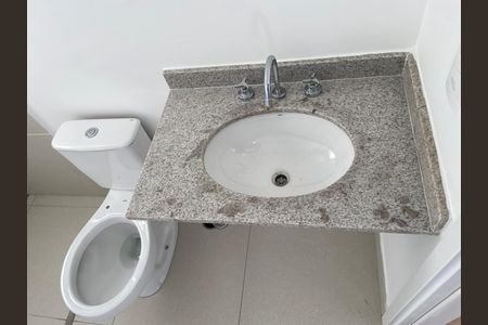 Apartamento à venda com 159m², 3 quartos e 2 vagas Apartamento à venda com 159m², 3 quartos e 2 vagasQuarto 1 / Banheiro