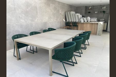 Apartamento à venda com 159m², 3 quartos e 2 vagas Apartamento à venda com 159m², 3 quartos e 2 vagasÁrea Comum
