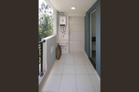 Apartamento à venda com 44m², 2 quartos e sem vaga Apartamento à venda com 44m², 2 quartos e sem vagaVaranda