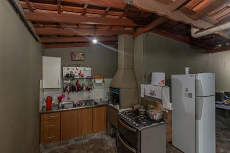 Casa à venda com 281m², 2 quartos e 2 vagasChurrasqueira