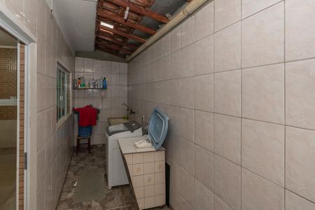 Casa à venda com 281m², 2 quartos e 2 vagasÁrea de Serviço