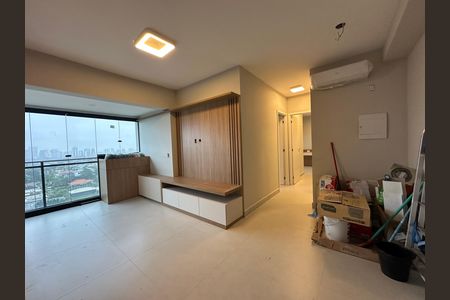 Sala de apartamento para alugar com 2 quartos, 65m² em Tamboré, Barueri
