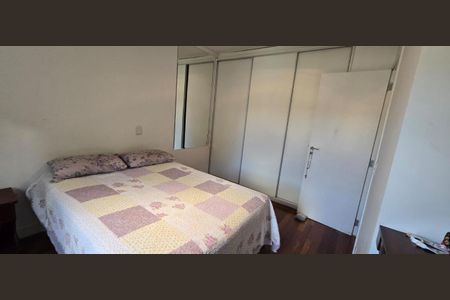 Casa de Condomínio para alugar com 3 quartos, 95m² em Jardim Umuarama, São Paulo