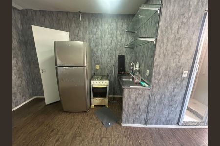 Cozinha de kitnet/studio para alugar com 1 quarto, 25m² em Quintino Bocaiúva, Rio de Janeiro