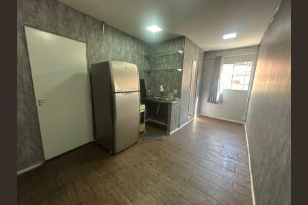 Cozinha de kitnet/studio para alugar com 1 quarto, 25m² em Quintino Bocaiúva, Rio de Janeiro
