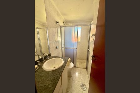 Casa à venda com 250m², 4 quartos e 4 vagas