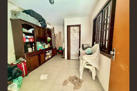 Casa à venda com 4 quartos, 250m² em Indianópolis, São Paulo