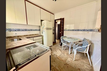 Casa à venda com 250m², 4 quartos e 4 vagas