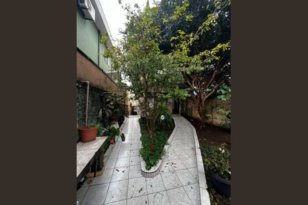 Casa para alugar com 220m², 3 quartos e 4 vagasArea externa