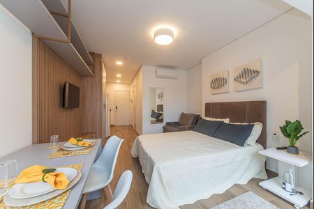 Quarto de kitnet/studio à venda com 1 quarto, 34m² em Santo Amaro, São Paulo