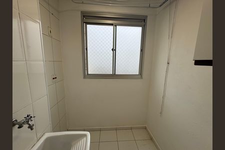 Área de Serviço de apartamento para alugar com 2 quartos, 55m² em Jardim Roberto, Osasco