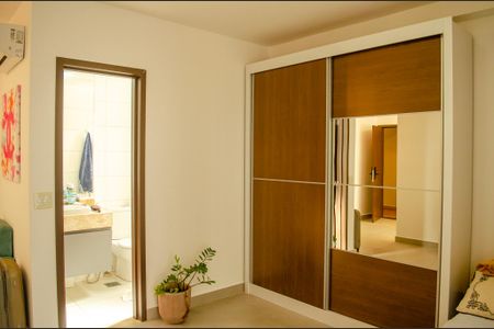 Apartamento à venda com 44m², 1 quarto e 1 vagaQuarto