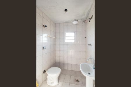 Banheiro de casa para alugar com 1 quarto, 60m² em Padroeira, Osasco