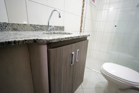 Apartamento à venda com 64m², 2 quartos e 1 vaga Apartamento à venda com 64m², 2 quartos e 1 vagaBanheiro Suíte