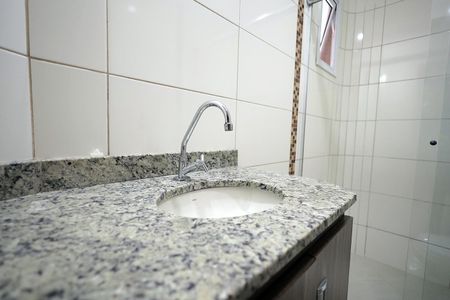Apartamento à venda com 64m², 2 quartos e 1 vaga Apartamento à venda com 64m², 2 quartos e 1 vagaBanheiro Suíte