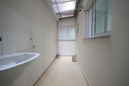 Apartamento à venda com 64m², 2 quartos e 1 vaga Apartamento à venda com 64m², 2 quartos e 1 vagaÁrea de Serviço