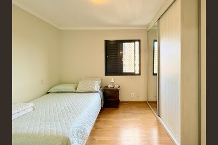 Apartamento à venda com 87m², 3 quartos e 2 vagas Apartamento à venda com 87m², 3 quartos e 2 vagasSuíte