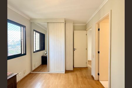 Apartamento à venda com 87m², 3 quartos e 2 vagas Apartamento à venda com 87m², 3 quartos e 2 vagasSuíte