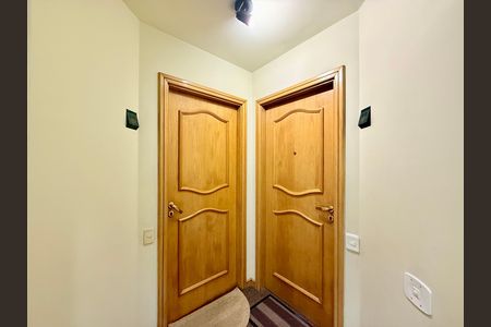 Apartamento à venda com 87m², 3 quartos e 2 vagas Apartamento à venda com 87m², 3 quartos e 2 vagasHall Social Apartamento