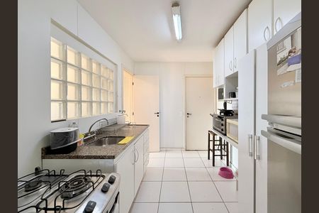 Cozinha de apartamento à venda com 3 quartos, 87m² em Santo Amaro, São Paulo