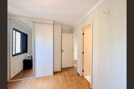 Apartamento à venda com 87m², 3 quartos e 2 vagas Apartamento à venda com 87m², 3 quartos e 2 vagasSuíte