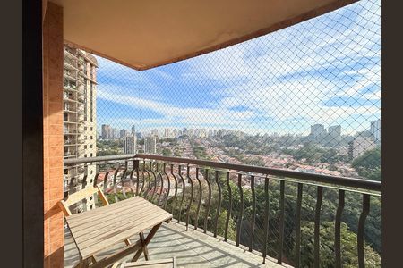 Sacada de apartamento à venda com 3 quartos, 87m² em Santo Amaro, São Paulo