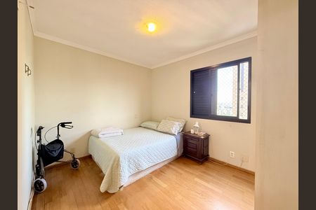 Apartamento à venda com 87m², 3 quartos e 2 vagas Apartamento à venda com 87m², 3 quartos e 2 vagasSuíte