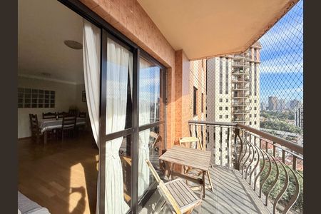 Apartamento à venda com 87m², 3 quartos e 2 vagas Apartamento à venda com 87m², 3 quartos e 2 vagasSacada
