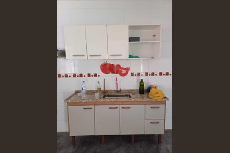Casa de condomínio para alugar com 160m², 3 quartos e 6 vagasCozinha
