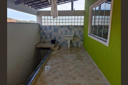 Casa de condomínio para alugar com 160m², 3 quartos e 6 vagasÁrea de serviço