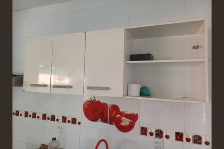Cozinha de casa de condomínio para alugar com 3 quartos, 160m² em Arsenal, São Gonçalo