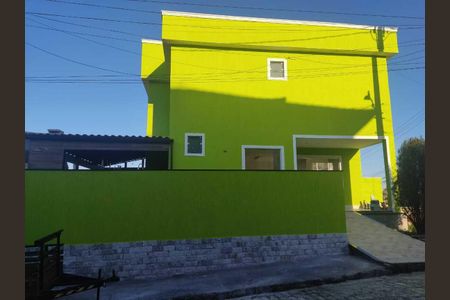 Casa de condomínio para alugar com 160m², 3 quartos e 6 vagasFachada