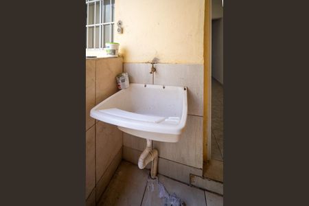 Casa para alugar com 60m², 1 quarto e sem vagaÁrea de Serviço